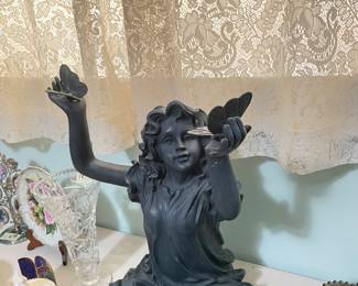 BUTTERFLY GIRL