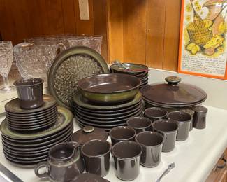 FRANCISCAN MADERIA 44 PIECES