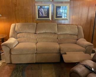 LANE 3 CUSHION RECLINER FABRIC SOFA