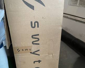 700C rode bike wheels, 2 frame mount pumps, 1 stand up pump, miscellaneous bike parts