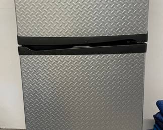 Gladiator Refrigerator