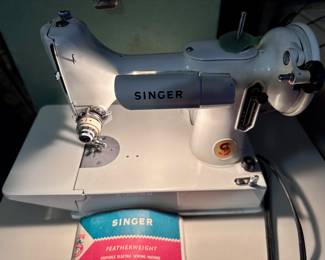 White Singer Featherweight Sewing Machine