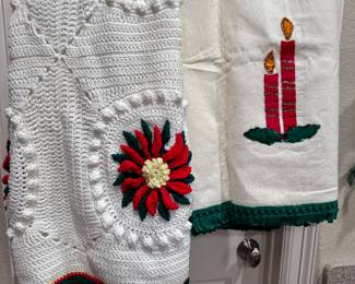 Christmas Poinsettia Afghan - 