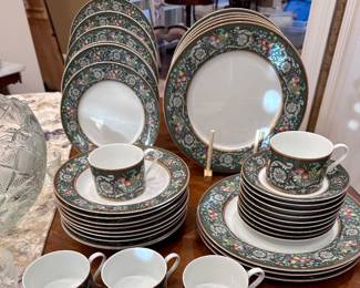 Mikasa “Della Robia Green”