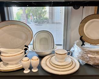Noritake China - Never used - 12 Place Settings