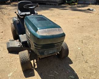 Craftsman Lawn Tractor