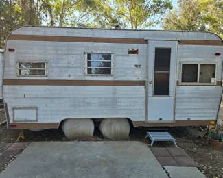 1971 Bell 20' Camper Trailer