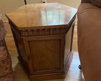 End table