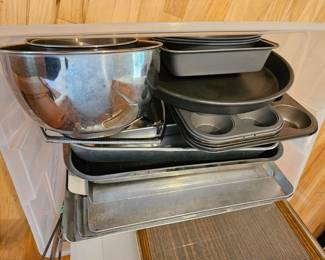 Lots of Kitchen Accessories