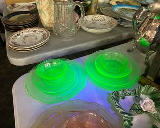 Vaseline/Uranium Glass under Black Light