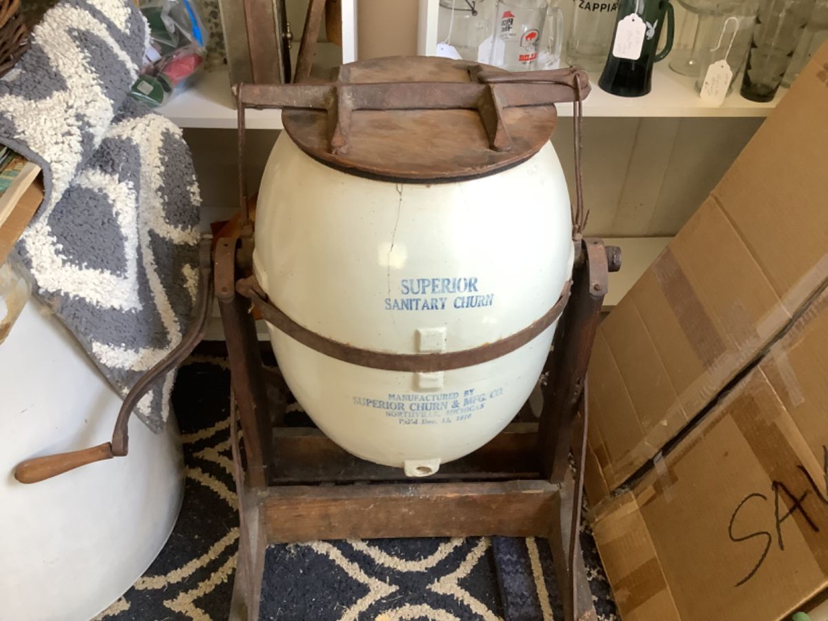 Superior sanitary crock butter churn