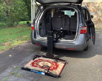 Honda handicap van