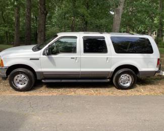 2001 4x4  Ford Excursion  Low mileage