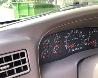 Ford Excursion  4x4  Low mileage