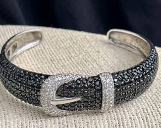 Sterling Silver Hinged Buckle Bracelet w/ White
Topaz and Black Stones 28.23g