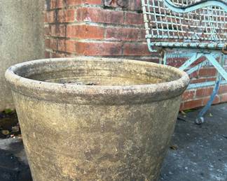 Large hand spun stoneware planter by Byrd Pottery, aka Tyler Pottery company of Tyler, Texas