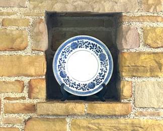  Chinese blue and white porcelain plate