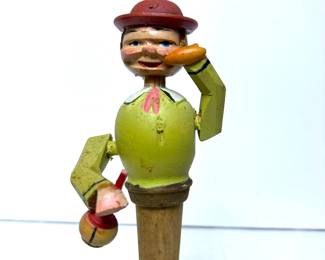 Vintage wood carved mechanical bottle stopper