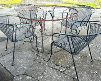 Mid century metal mesh patio chair