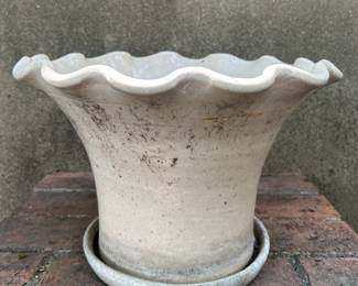 Mid 20th century hand crafted planter by  the Tyler Pottery Company of Tyler, Texas also known as  Byrd Pottery which ceased operations in 1960.    