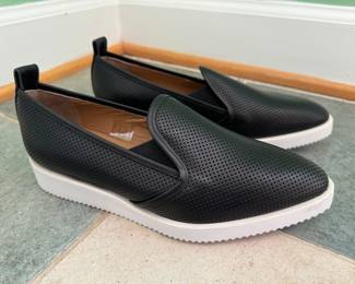 Women's Everlane Pointed Toe Flats Size 9 (Never Worn)