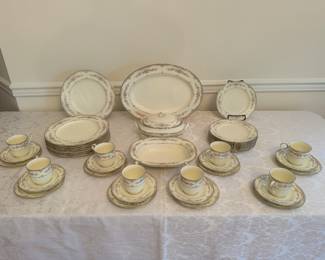 Noritake "Shenandoah" Bone China (44pc)