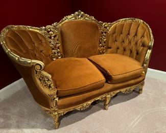Victorian Tufted 2 Seat Super Loveseat (64"W x 30"D x 36" Back Height)