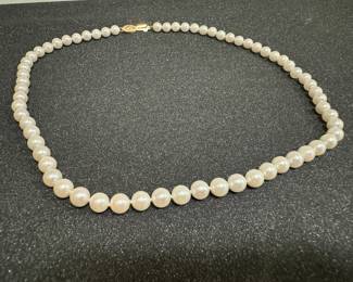 14K Gold Clasp Pearl Necklace