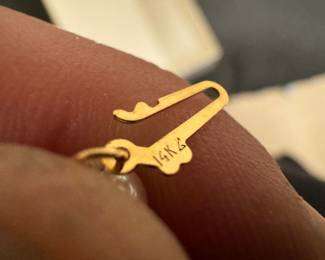 14K Gold Clasp Pearl Necklace