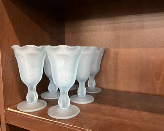 BLUE SATIN FROSTED PEDESTAL RUFFLE