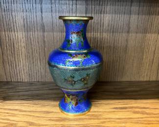 VINTAGE CHINESE CLOISONNE VASE