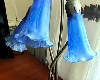 Tulip lamp