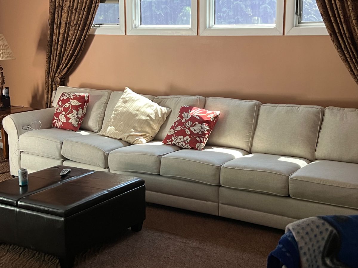 Large Sectional with recliner a year old ! 