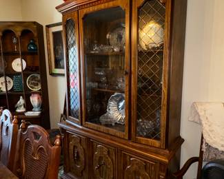 China cabinet 