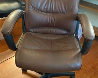 "Riverwood Plantation: Amberley" in Evans, GA. Starts Closing Mon. 8/12 at 8p. Pickup Wed 8/14 1-6p. Please click here to view more photos, descriptions, and current bids:&nbsp;https://ctbids.com/estate-sale/30169