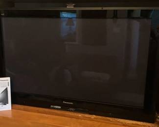 "Riverwood Plantation: Amberley" in Evans, GA. Starts Closing Mon. 8/12 at 8p. Pickup Wed 8/14 1-6p. Please click here to view more photos, descriptions, and current bids:&nbsp;https://ctbids.com/estate-sale/30169