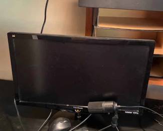 "Riverwood Plantation: Amberley" in Evans, GA. Starts Closing Mon. 8/12 at 8p. Pickup Wed 8/14 1-6p. Please click here to view more photos, descriptions, and current bids:&nbsp;https://ctbids.com/estate-sale/30169