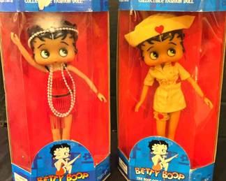 "Riverwood Plantation: Amberley" in Evans, GA. Starts Closing Mon. 8/12 at 8p. Pickup Wed 8/14 1-6p. Please click here to view more photos, descriptions, and current bids:&nbsp;https://ctbids.com/estate-sale/30169