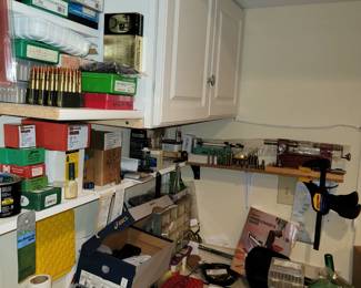 ammunition loading station all tools and supplies