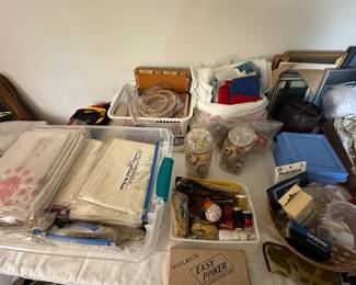 Vintage Excellent Condition Linens/Embroidered Linens 