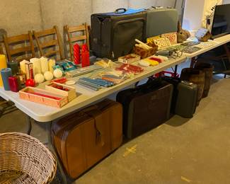 Vintage Luggage, Candles 