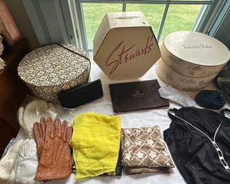 Vintage Hats/Hat Boxes