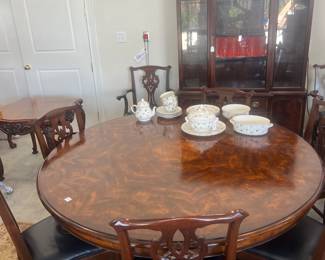 Theodore Alexander round dining table.
Set of 8 dining chairs also by Theodore Alexander