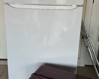 LG fridge,
Electric heater with log scene