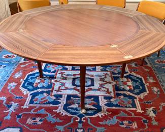 MCM Dyrlund Lotus Table