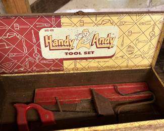 HANDY ANDY TOOL CHEST