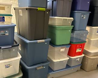 LARGE SELECTION OF TOTES