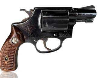 1960s Smith & Wesson Model 36 .38 Special Revolver 2in Barrel S&W Chiefs Special