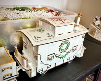 Lenox Holiday Junction 3-piece train set