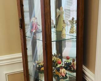 Curio cabinet
